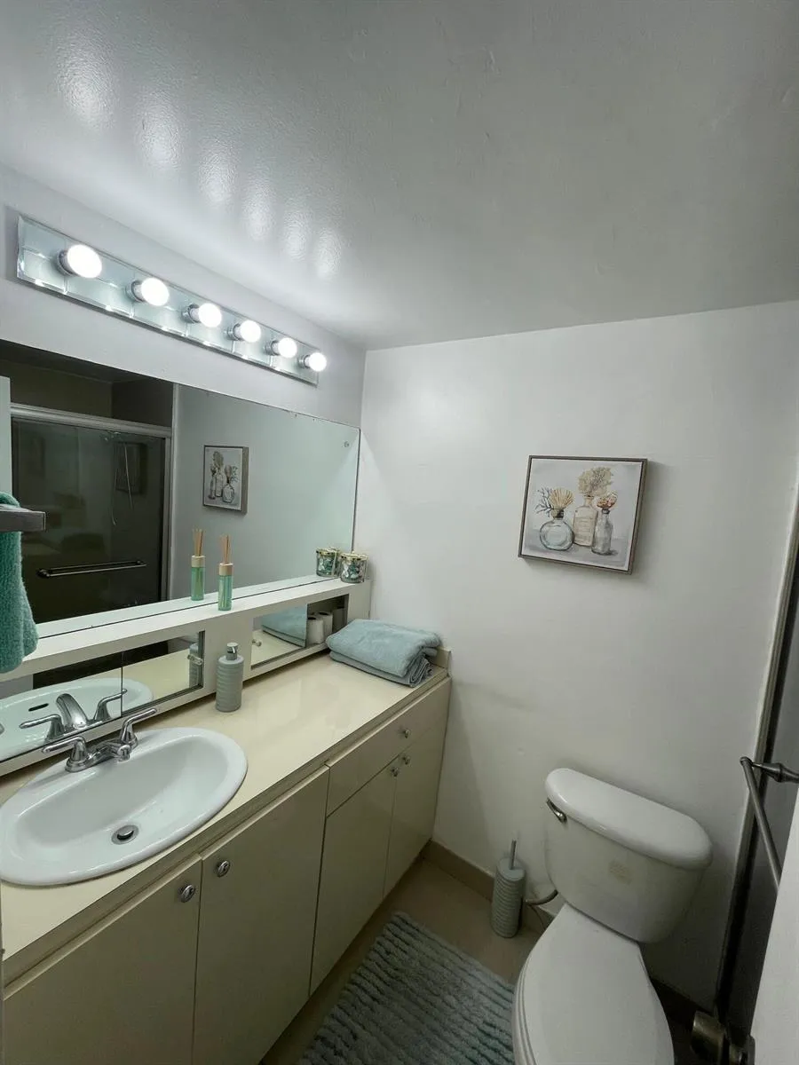 3505 S Ocean Drive #203 Hollywood, FL 33019