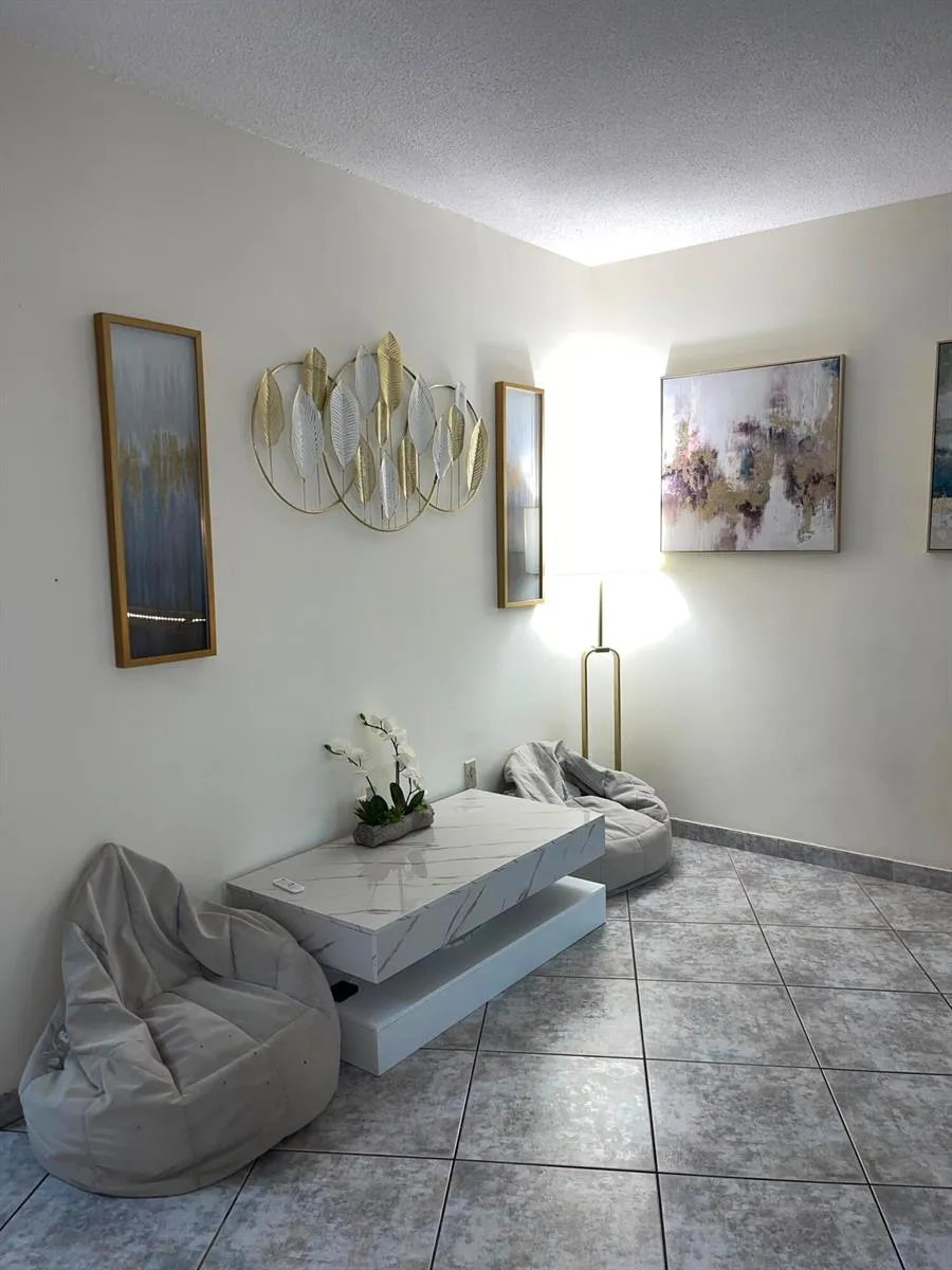 3505 S Ocean Drive #203 Hollywood, FL 33019
