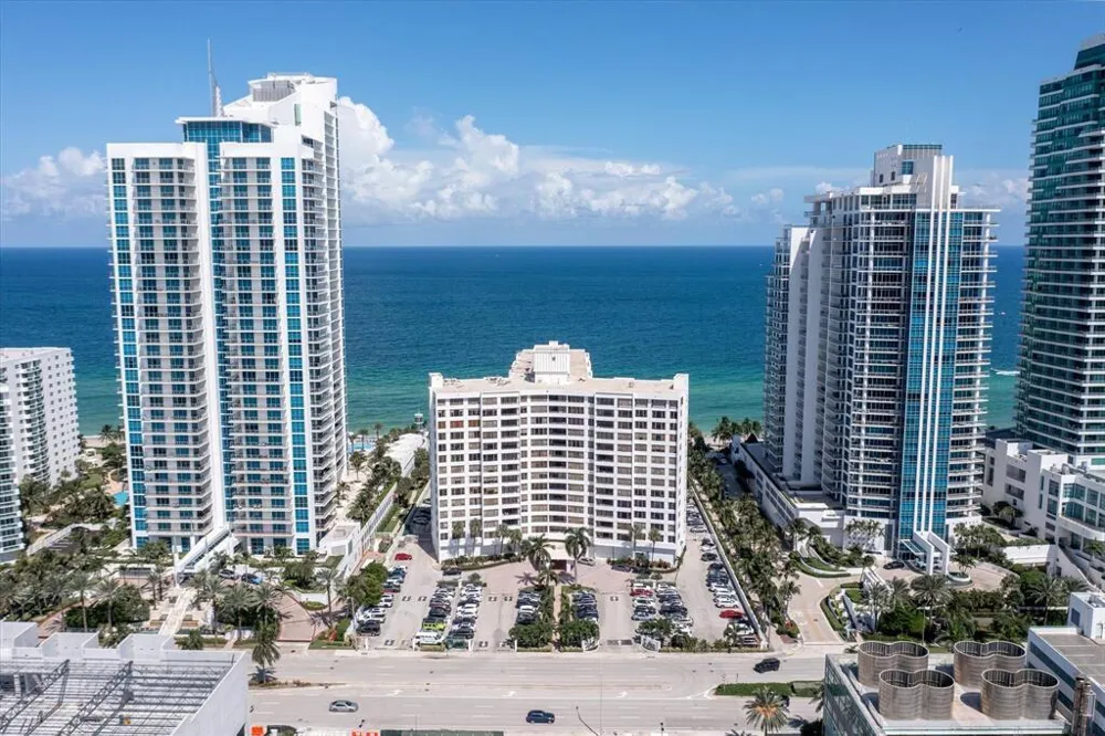 3505 S Ocean Drive #203 Hollywood, FL 33019