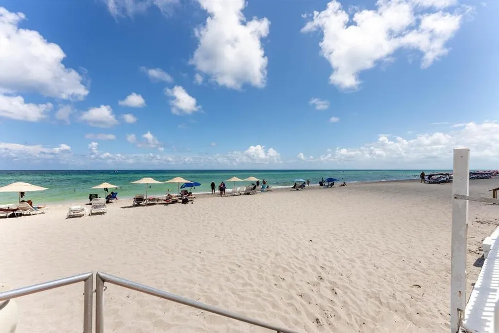 3505 S Ocean Drive #203 Hollywood, FL 33019