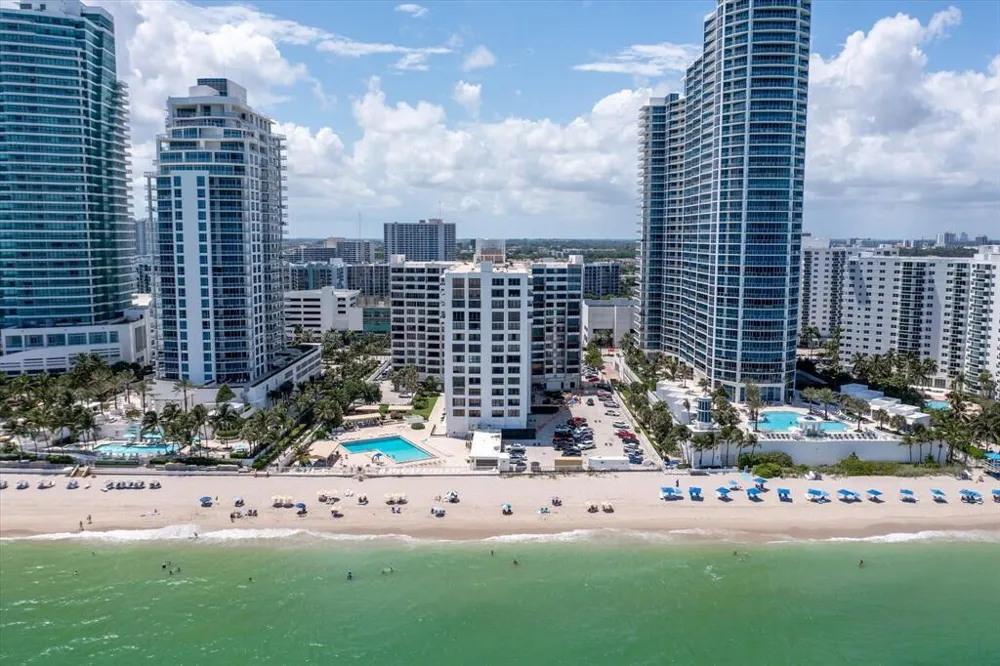 3505 S Ocean Drive #203 Hollywood, FL 33019