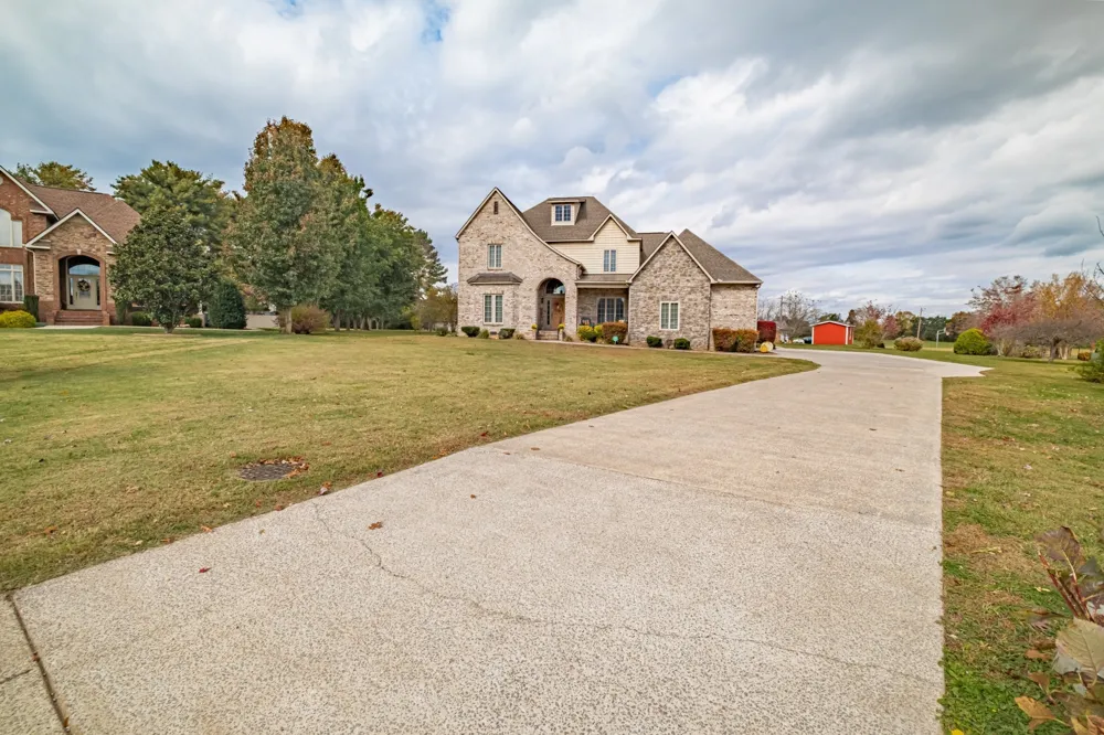 356 Ridgecrest Dr Winchester, TN 37398