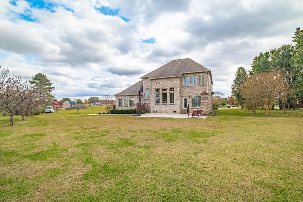 356 Ridgecrest Dr Winchester, TN 37398