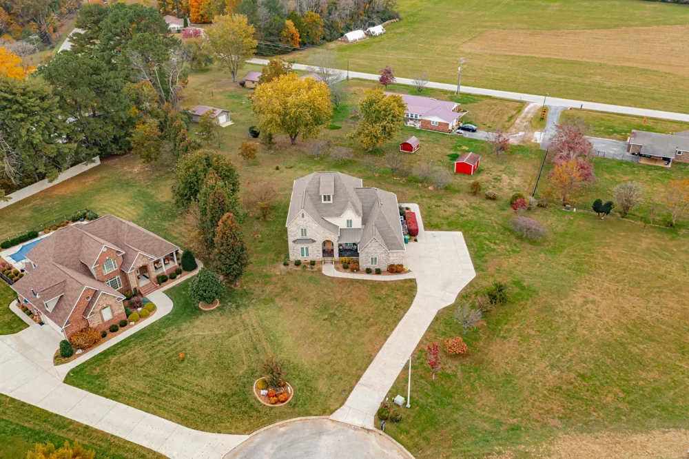 356 Ridgecrest Dr Winchester, TN 37398