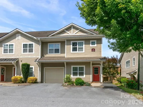 43 Foxden Drive #104