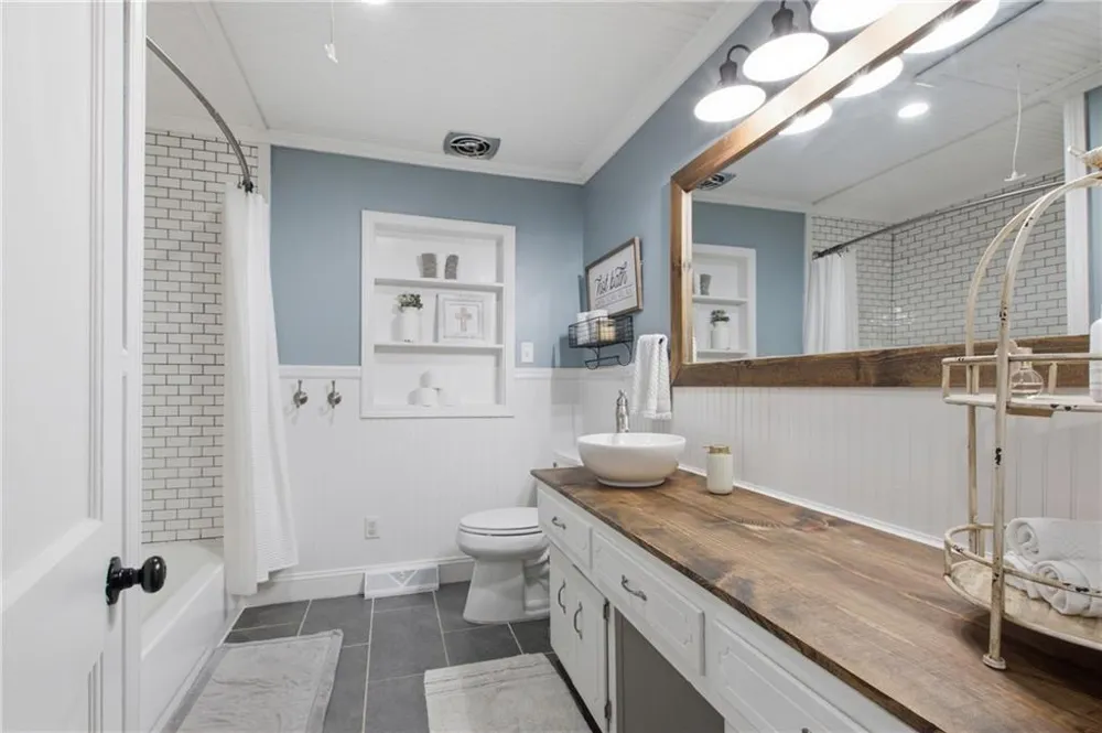 372 Gabrels Drive Clarkesville, GA 30523