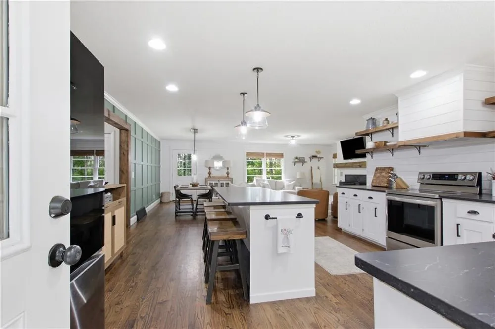 372 Gabrels Drive Clarkesville, GA 30523
