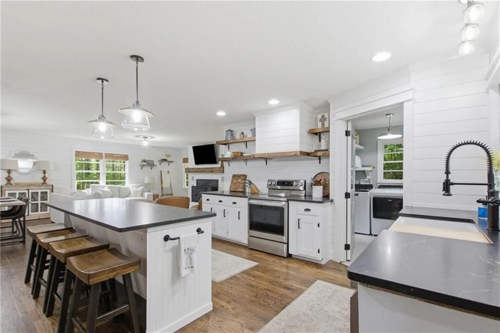372 Gabrels Drive Clarkesville, GA 30523