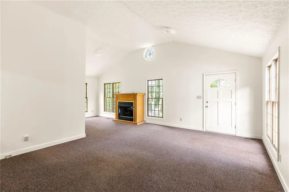 2510 Jewel Street East Point, GA 30344