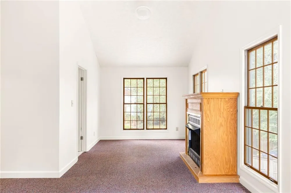 2510 Jewel Street East Point, GA 30344