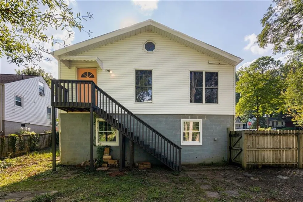 2510 Jewel Street East Point, GA 30344