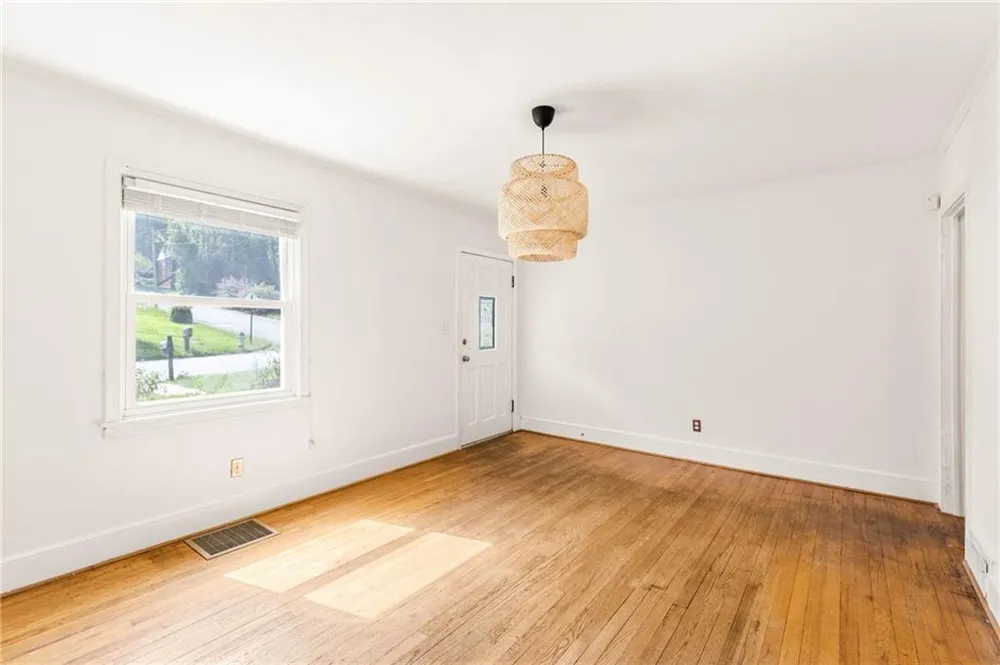 2510 Jewel Street East Point, GA 30344