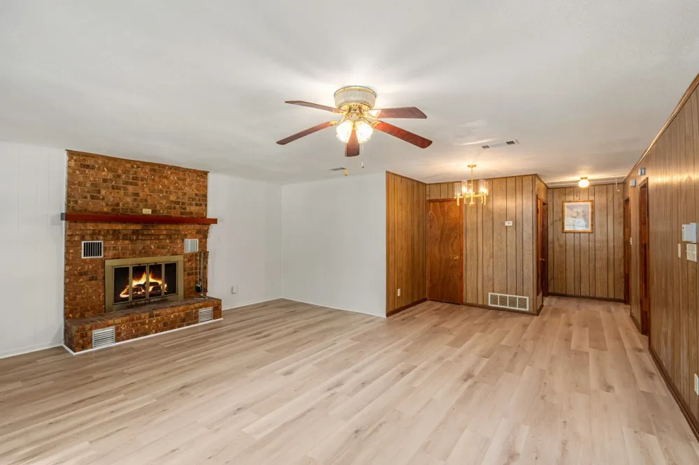 2105 Lakeview Drive Mabank, TX 75156