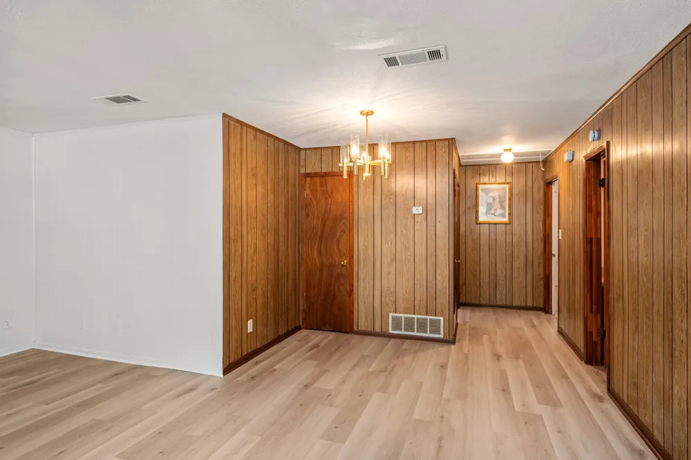 2105 Lakeview Drive Mabank, TX 75156