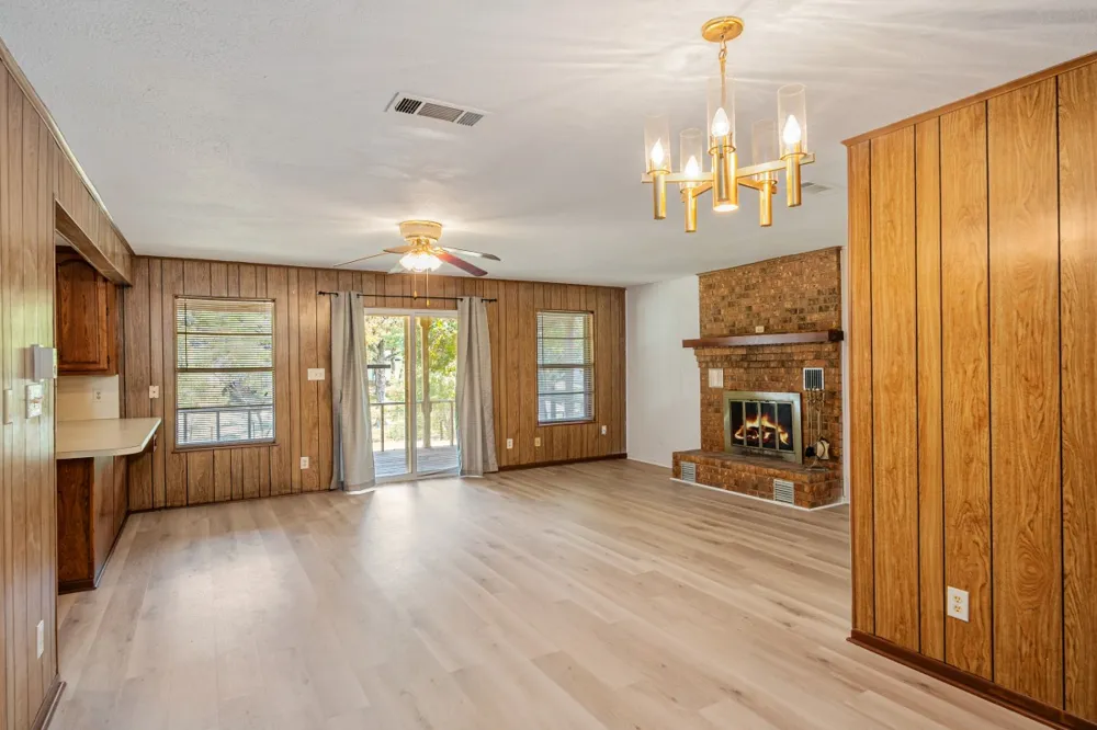 2105 Lakeview Drive Mabank, TX 75156