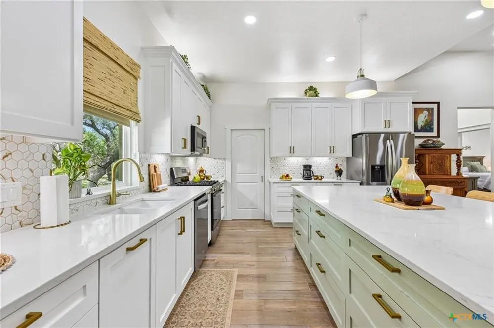4211 County Road 103 Lampasas, TX 76550