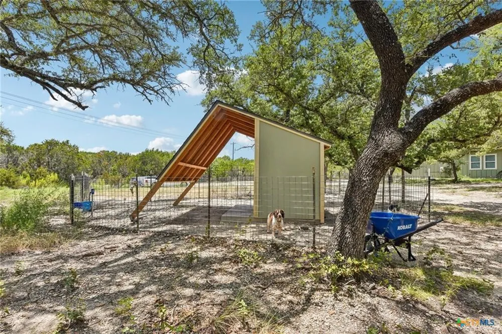 4211 County Road 103 Lampasas, TX 76550