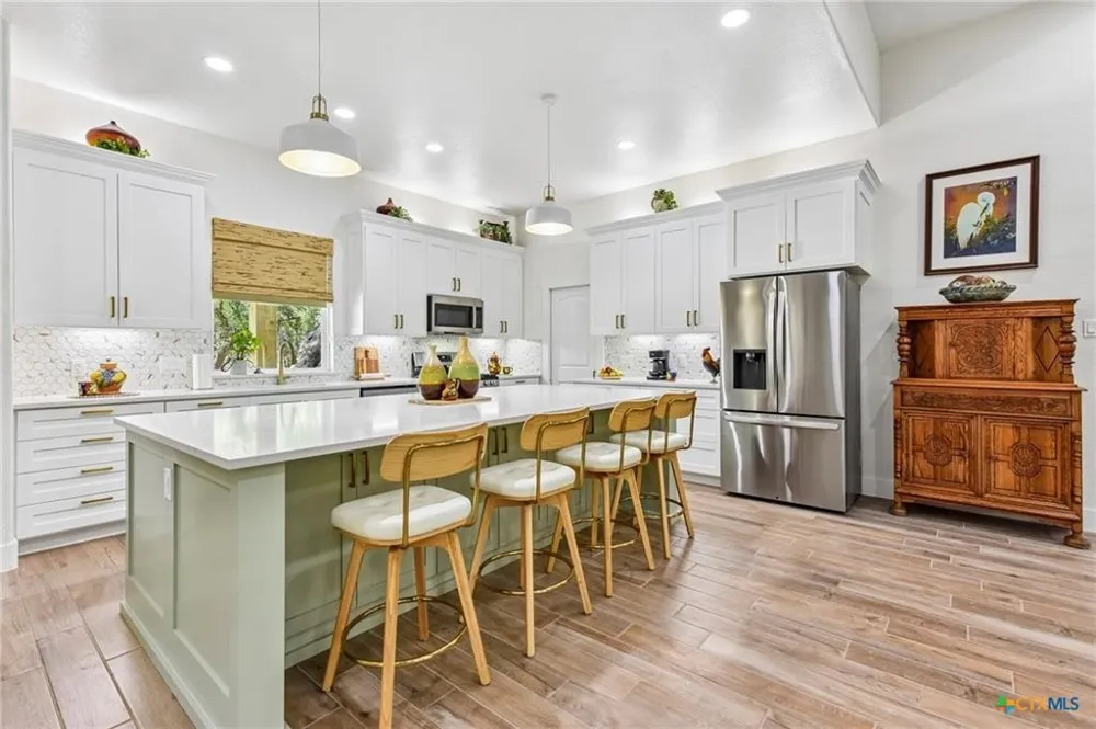 4211 County Road 103 Lampasas, TX 76550