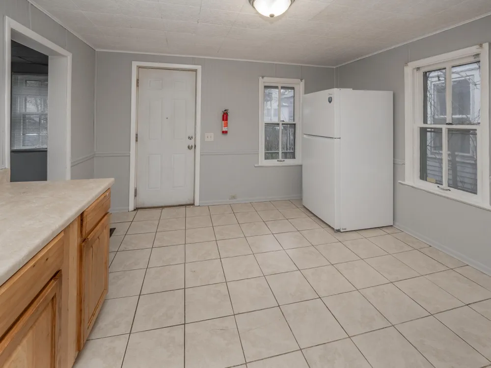 637 Davis Street Kalamazoo, MI 49007