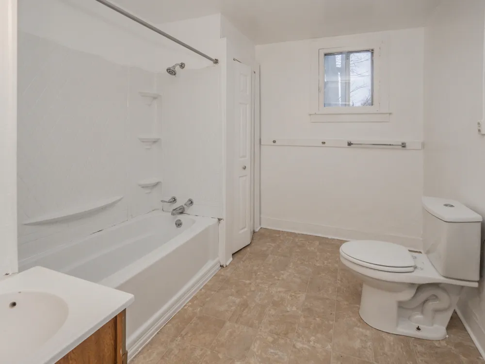 637 Davis Street Kalamazoo, MI 49007