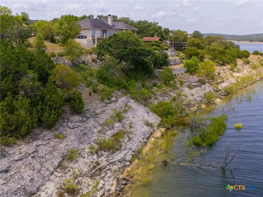 909 Janet Drive Canyon Lake, TX 78133