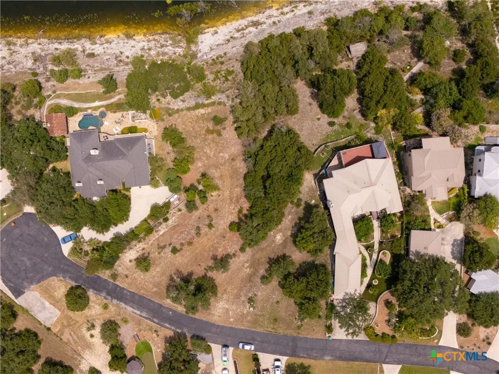 909 Janet Drive Canyon Lake, TX 78133