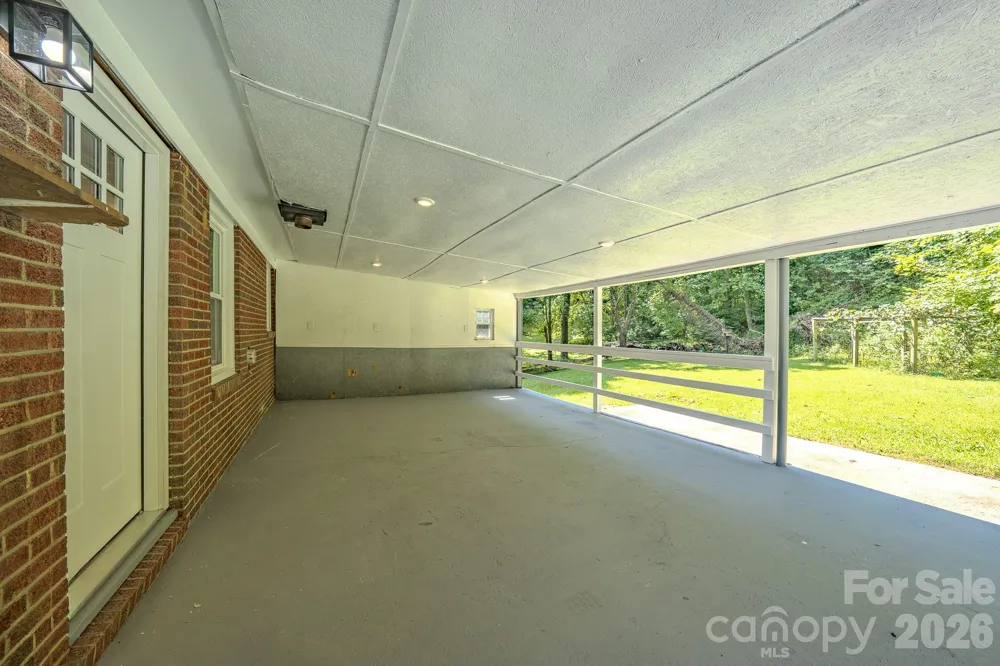 8525 US 25/70 Highway Marshall, NC 28753