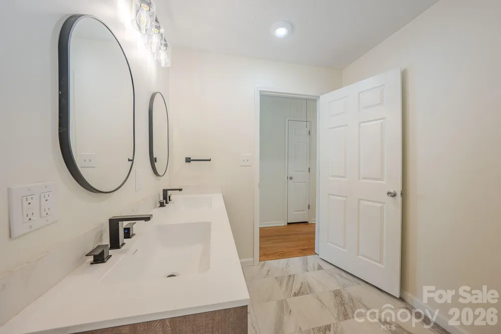 8525 US 25/70 Highway Marshall, NC 28753