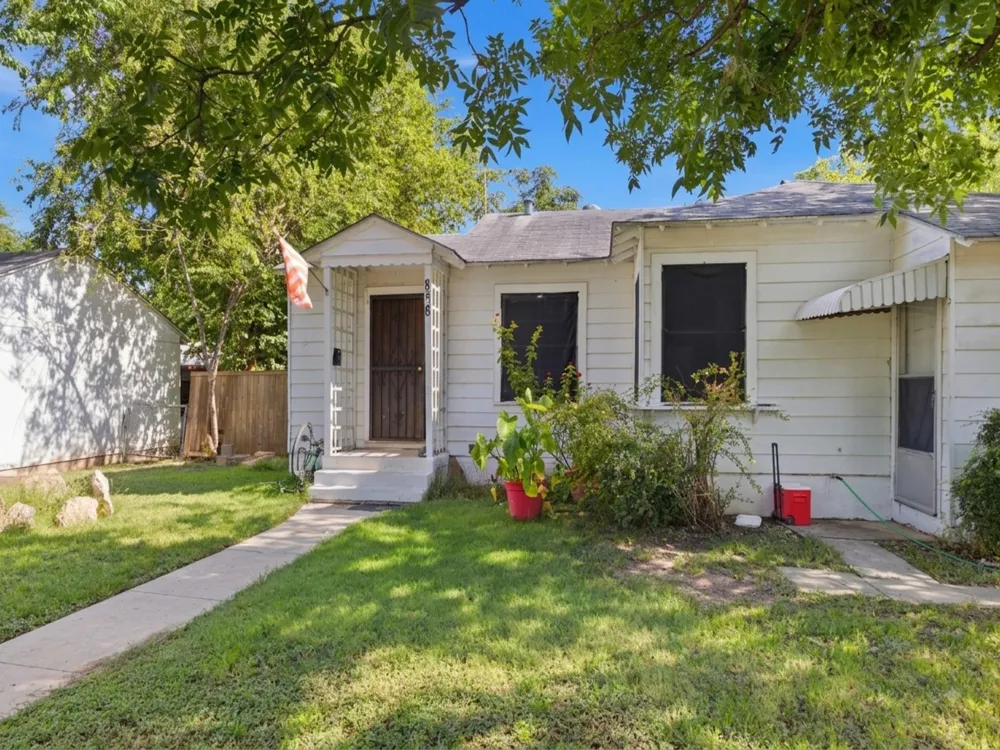 858 Lee Hall San Antonio, TX 78212