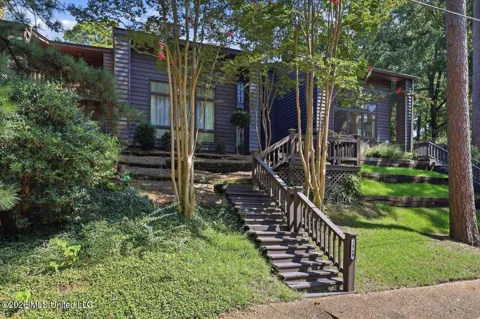 1540 Lakeside Drive