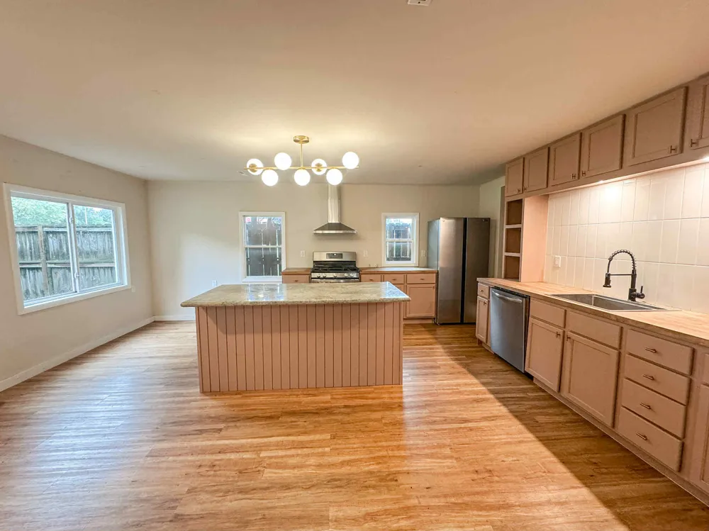 117 Lovell Street Schoolcraft, MI 49087