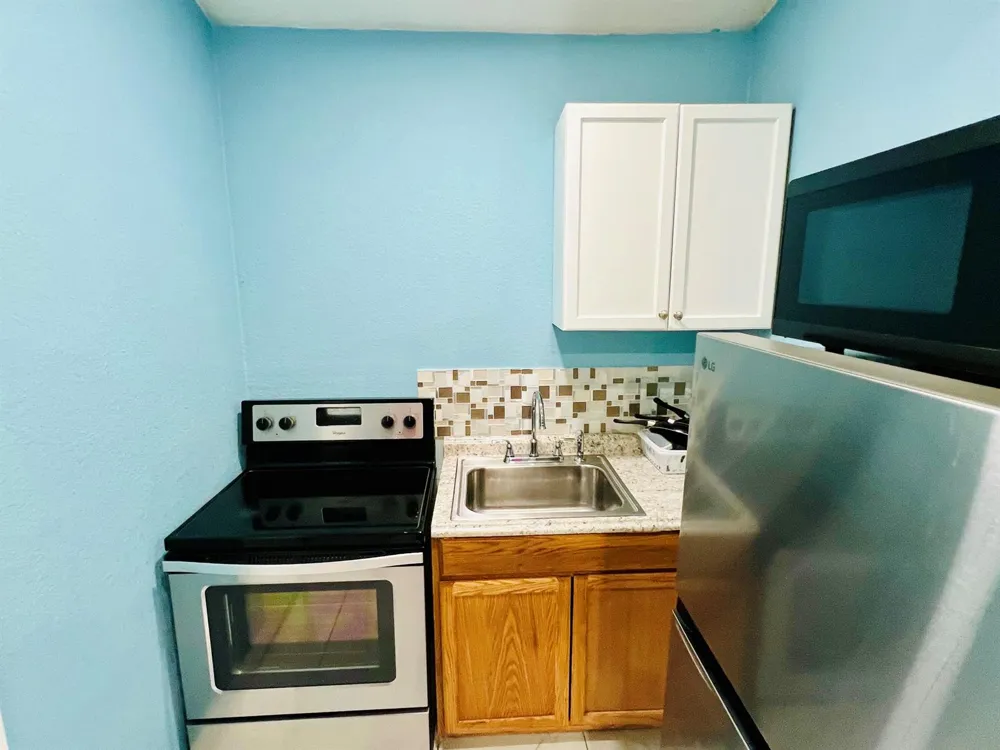 3387 NW 37TH AVENUE Lauderdale Lakes, FL 33309