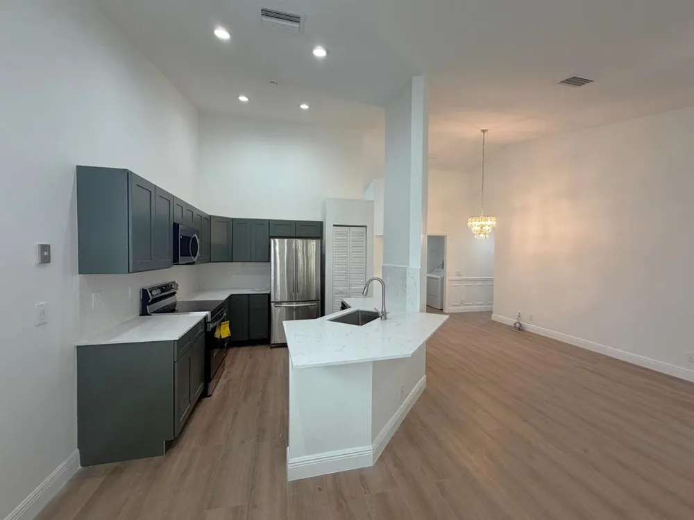 853 SAND CREEK CIRCLE Weston, FL 33327