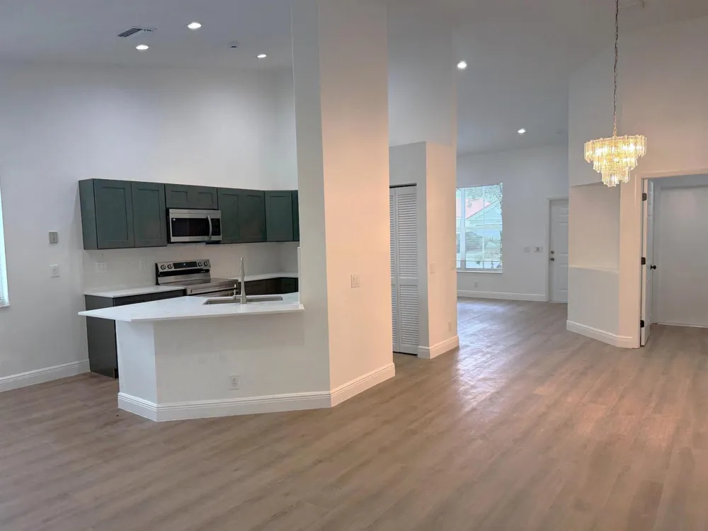 853 SAND CREEK CIRCLE Weston, FL 33327