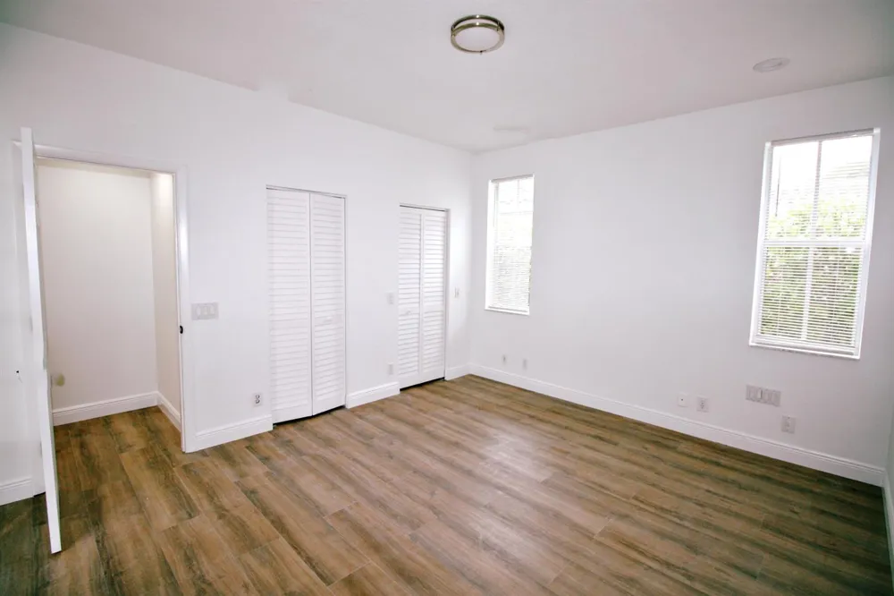 853 SAND CREEK CIRCLE Weston, FL 33327