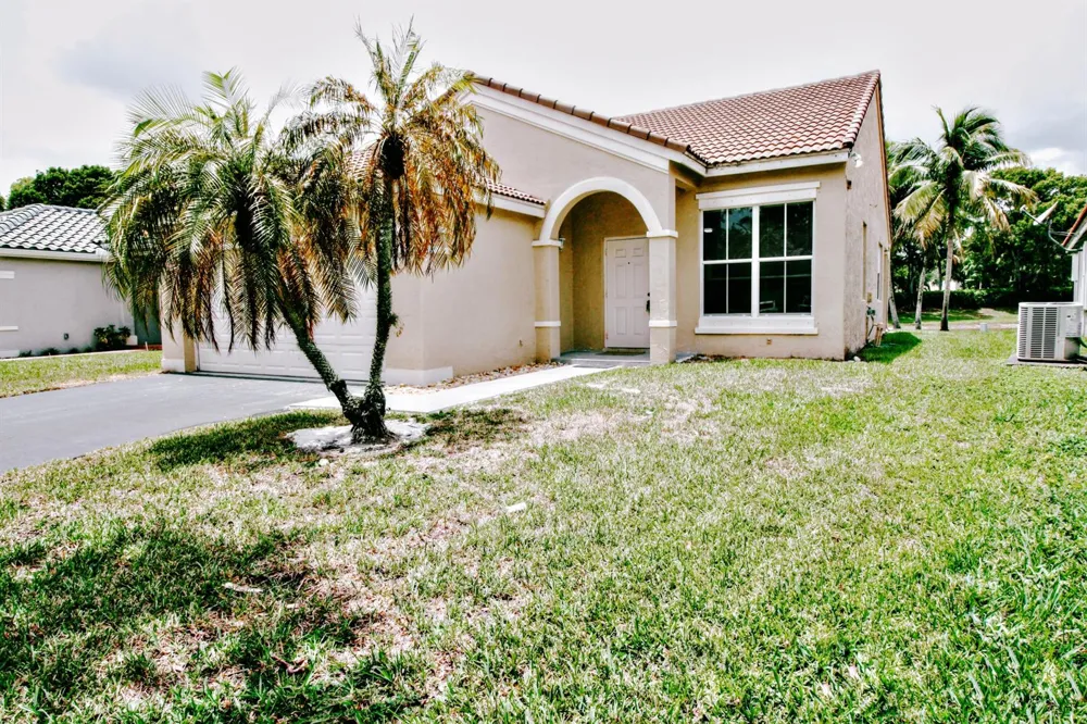 853 SAND CREEK CIRCLE Weston, FL 33327