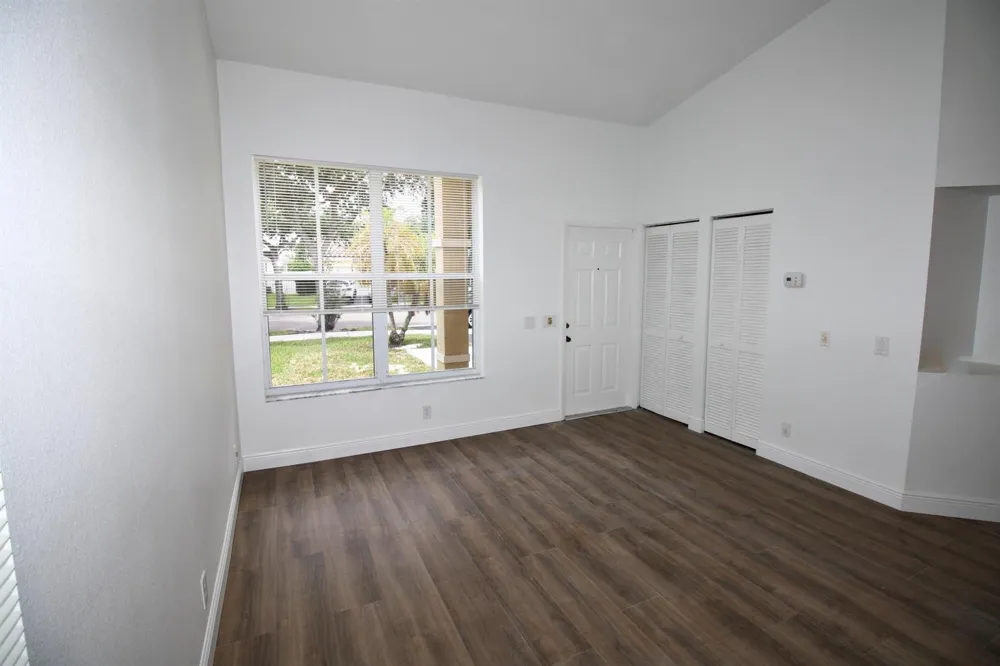 853 SAND CREEK CIRCLE Weston, FL 33327