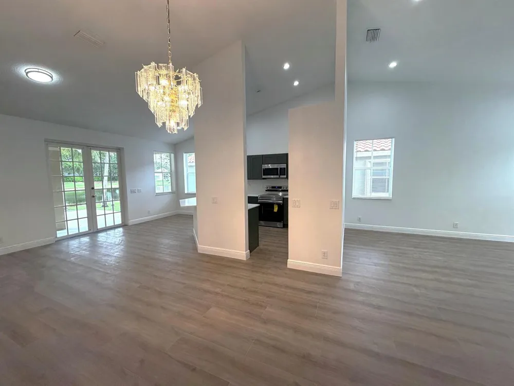 853 SAND CREEK CIRCLE Weston, FL 33327