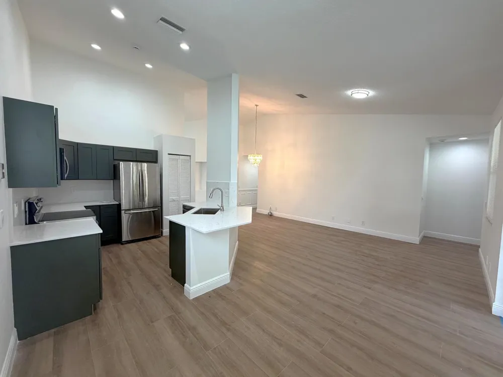 853 SAND CREEK CIRCLE Weston, FL 33327
