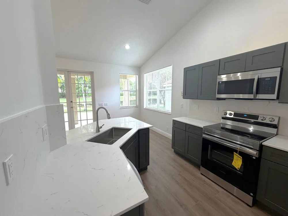 853 SAND CREEK CIRCLE Weston, FL 33327