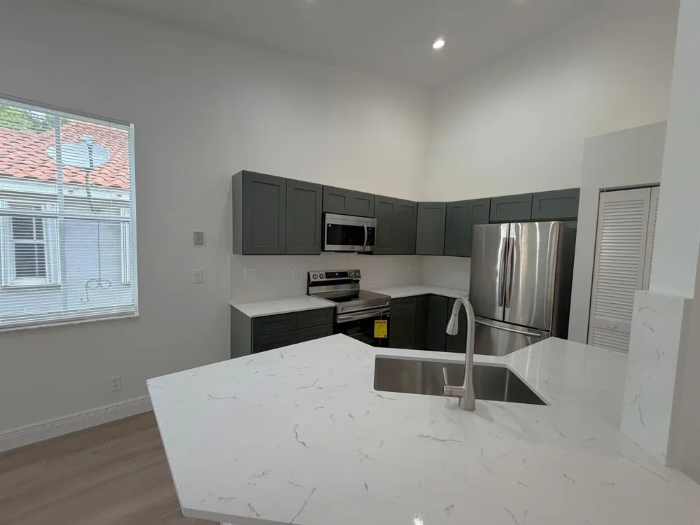 853 SAND CREEK CIRCLE Weston, FL 33327
