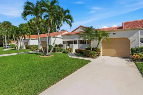 5887 Parkwalk Circle W