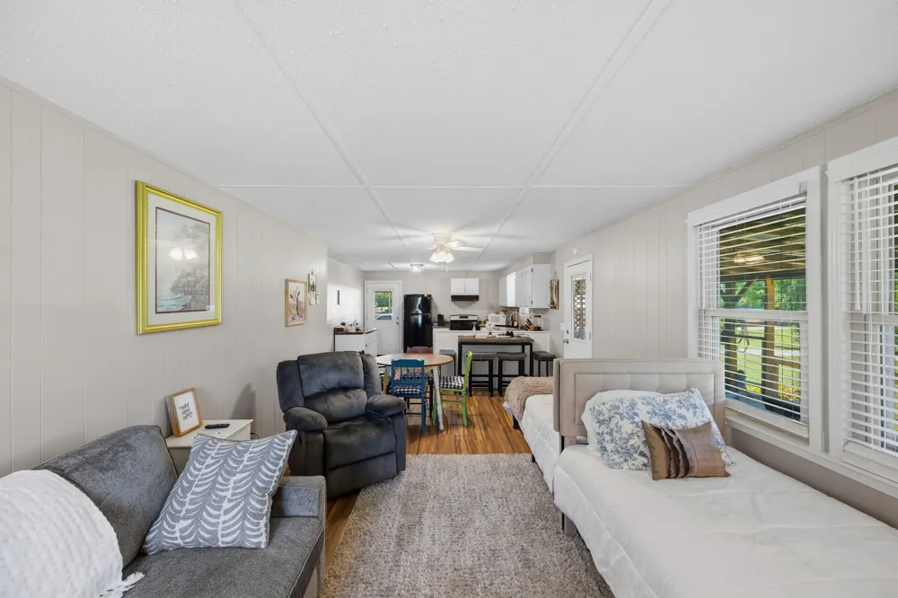 1846 Cypress Creek Rd Linden, TN 37096