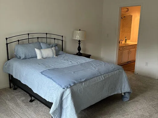 4040 Greenleaf Circle #305 Kalamazoo City, MI 49008