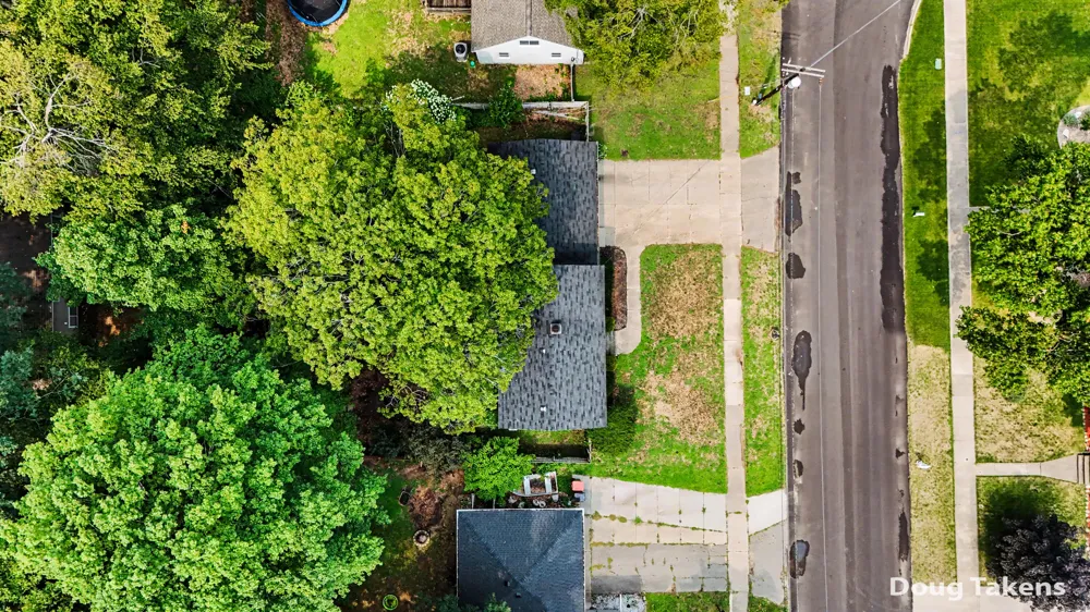 4445 Marshall Avenue SE Kentwood City, MI 49508