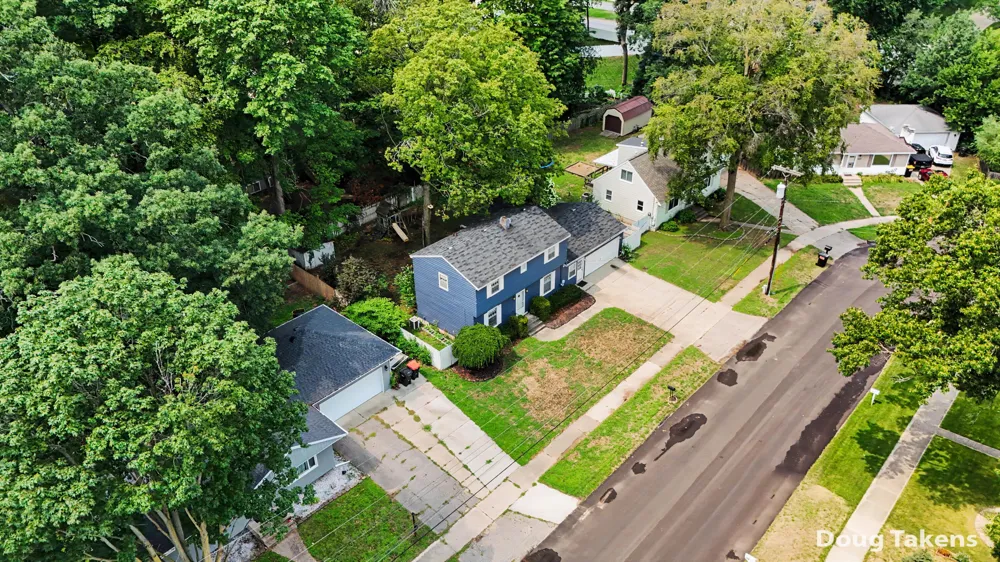 4445 Marshall Avenue SE Kentwood City, MI 49508
