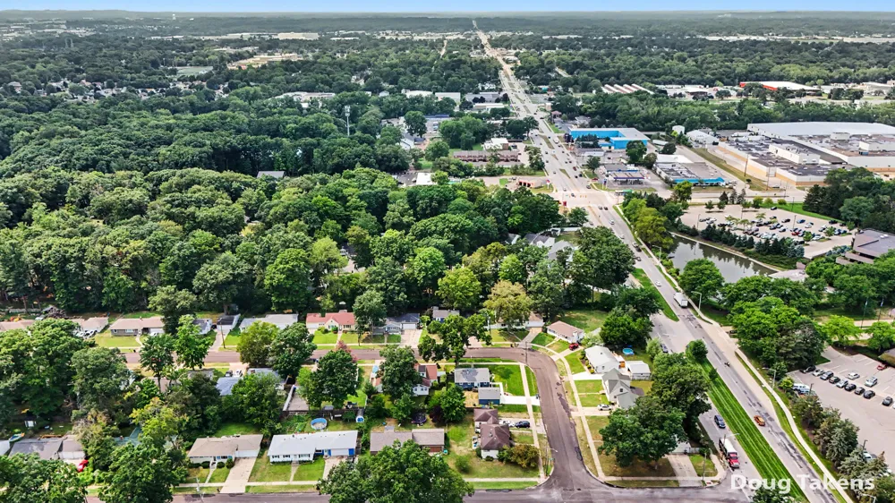 4445 Marshall Avenue SE Kentwood City, MI 49508