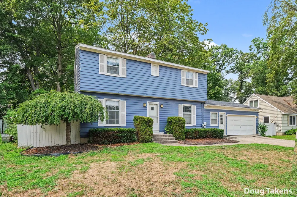 4445 Marshall Avenue SE Kentwood City, MI 49508