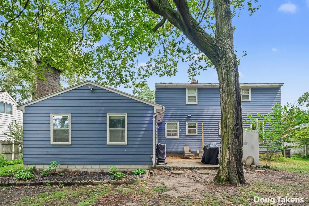 4445 Marshall Avenue SE Kentwood City, MI 49508