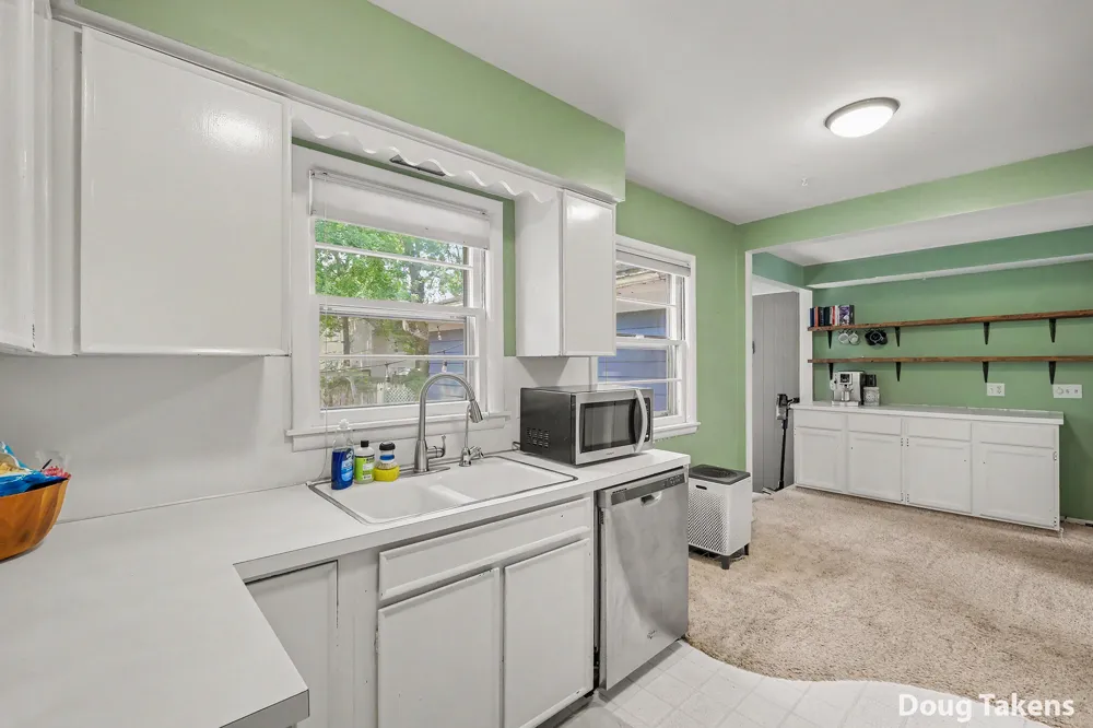 4445 Marshall Avenue SE Kentwood City, MI 49508